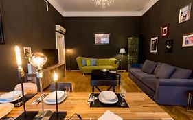 R38 - Artists Luxury Home